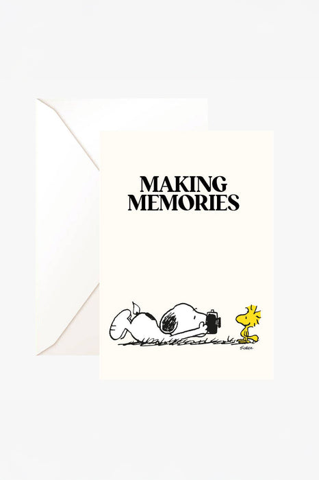 Carte double Snoopy - Making memories